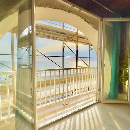 Athena Sea Front Apartment, Parking & Pool Lago Patria Εξωτερικό φωτογραφία