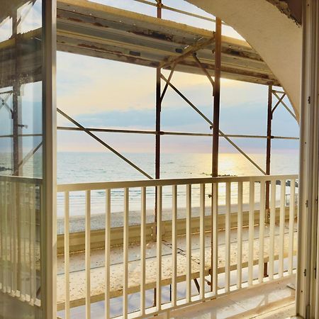 Athena Sea Front Apartment, Parking & Pool Lago Patria Εξωτερικό φωτογραφία