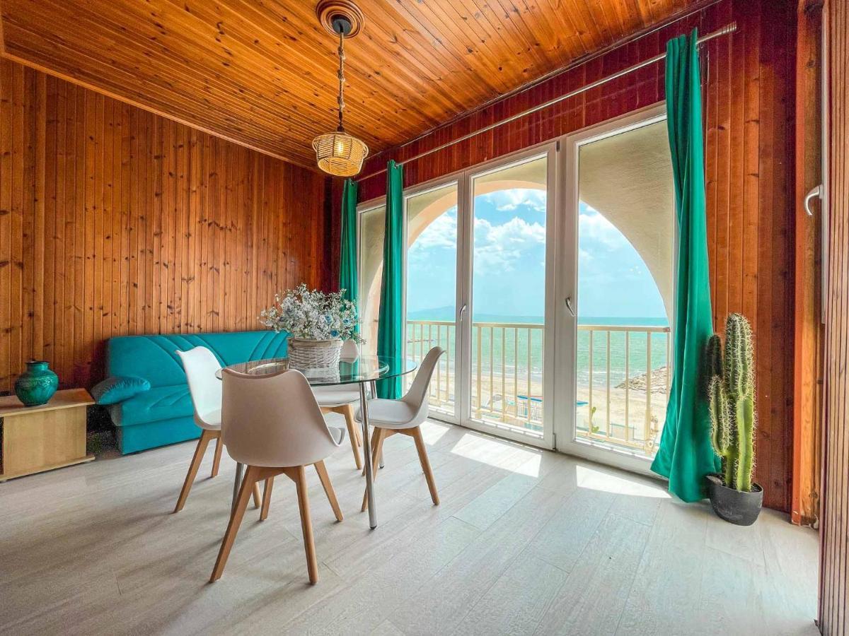 Athena Sea Front Apartment, Parking & Pool Lago Patria Εξωτερικό φωτογραφία