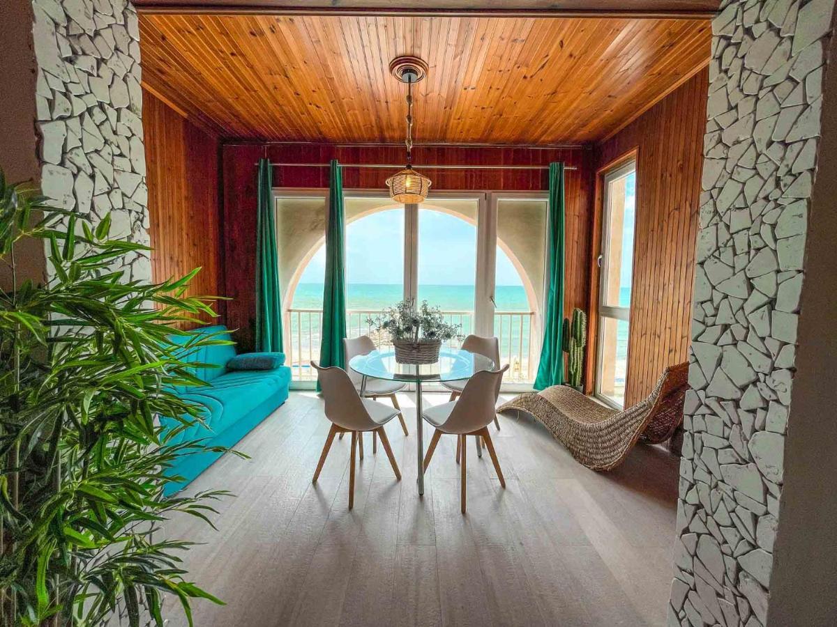 Athena Sea Front Apartment, Parking & Pool Lago Patria Εξωτερικό φωτογραφία