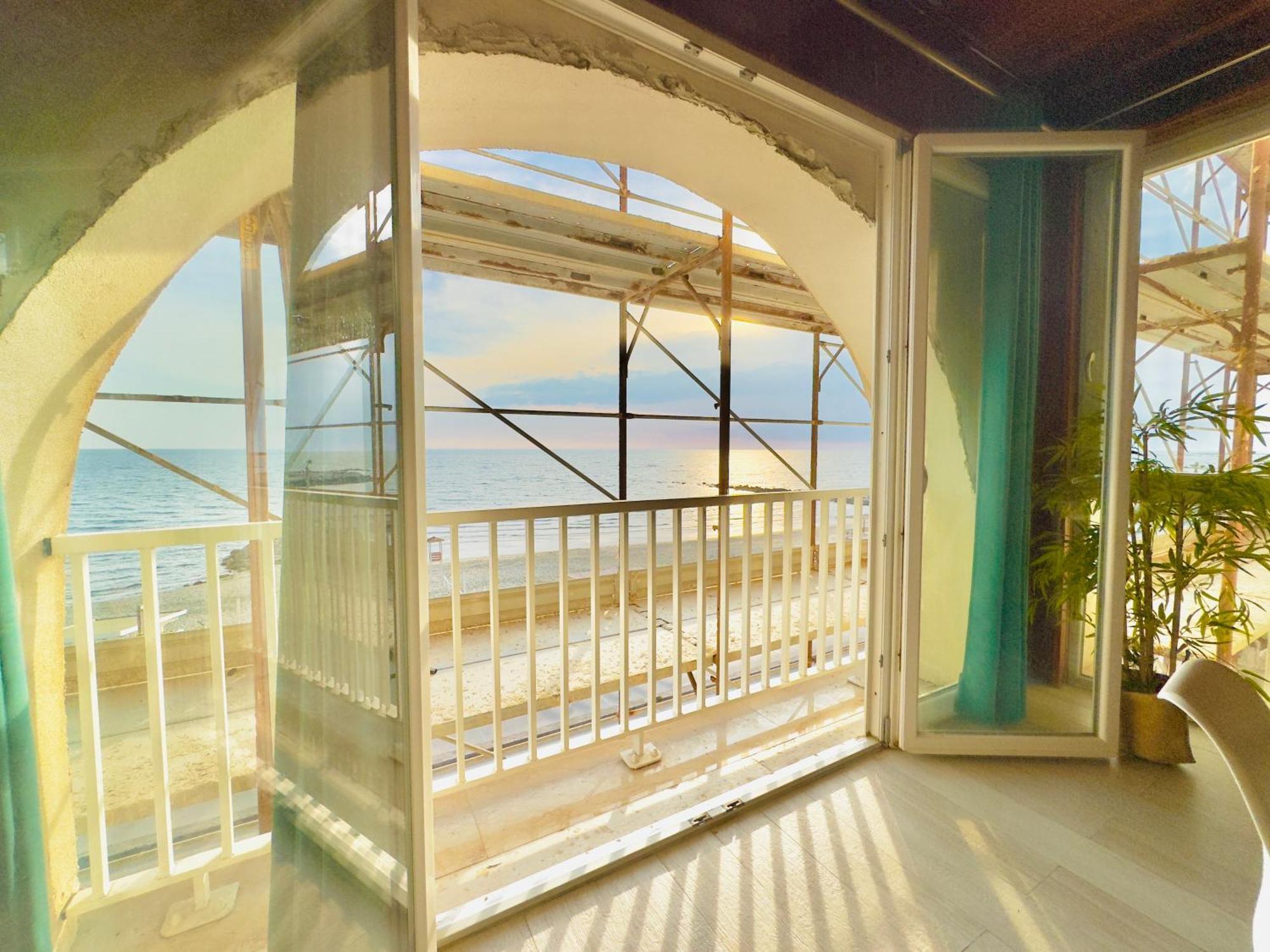 Athena Sea Front Apartment, Parking & Pool Lago Patria Εξωτερικό φωτογραφία